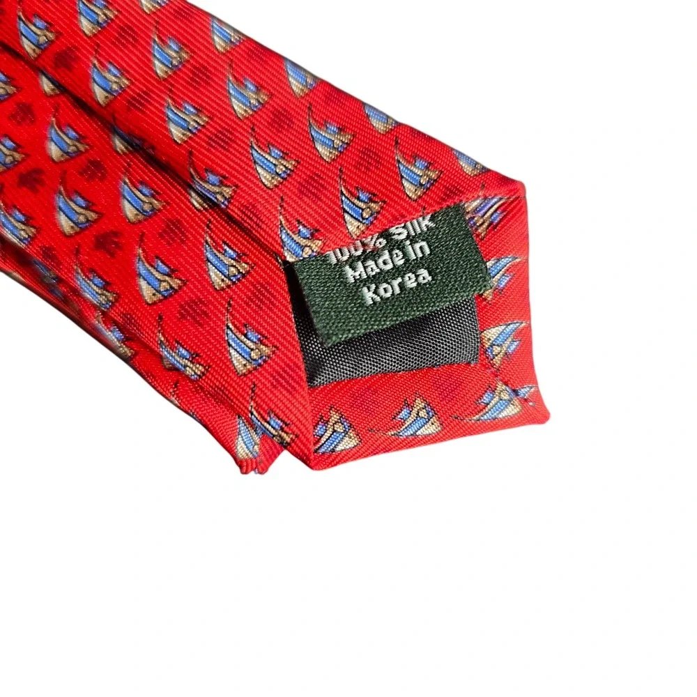 J Crew Mens Red‎ Silk Tie Fish Sailing Ship Pattern Nautical Made in Korea